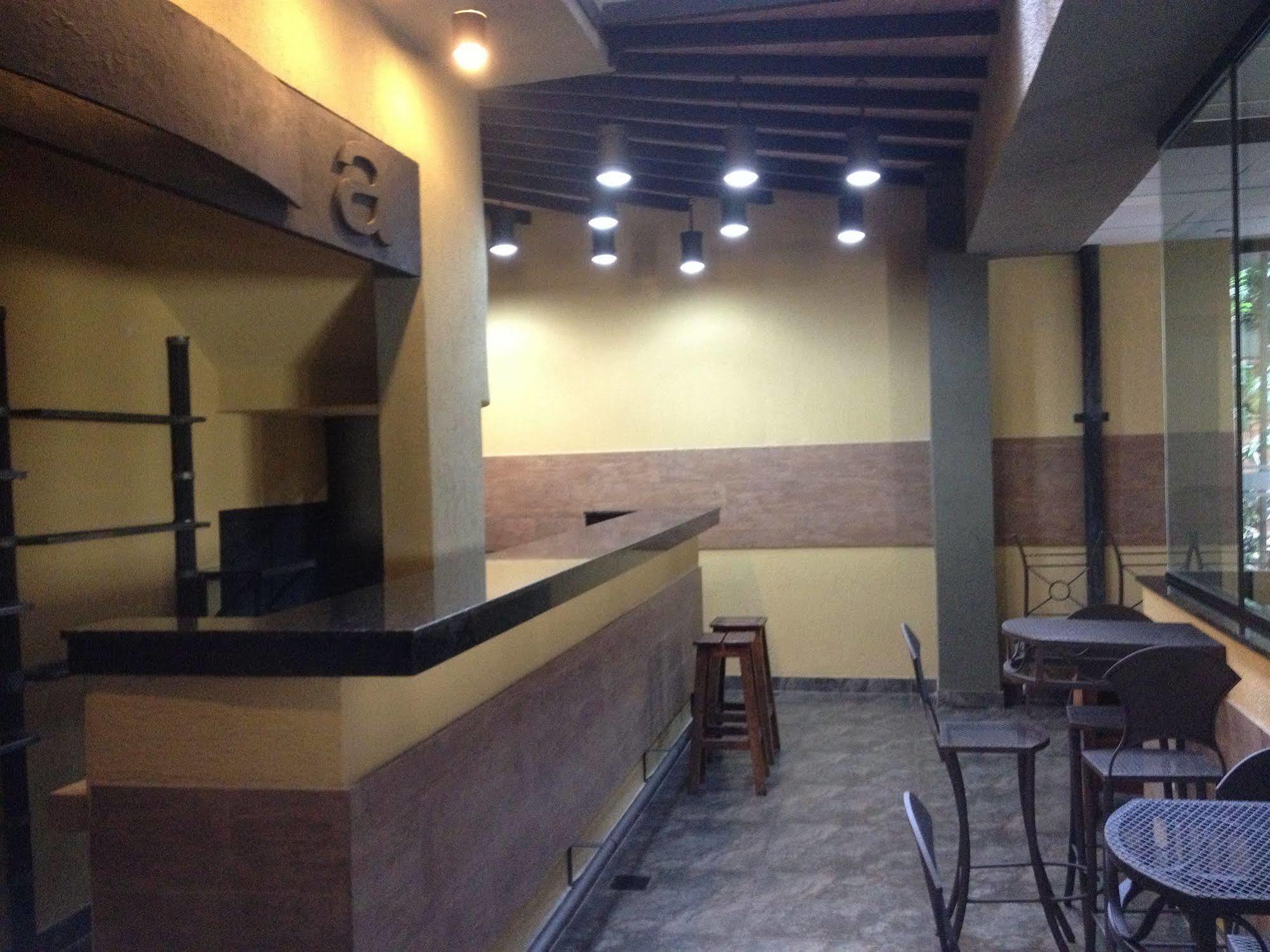 Aspen Hotel & Apart Asuncion Extérieur photo
