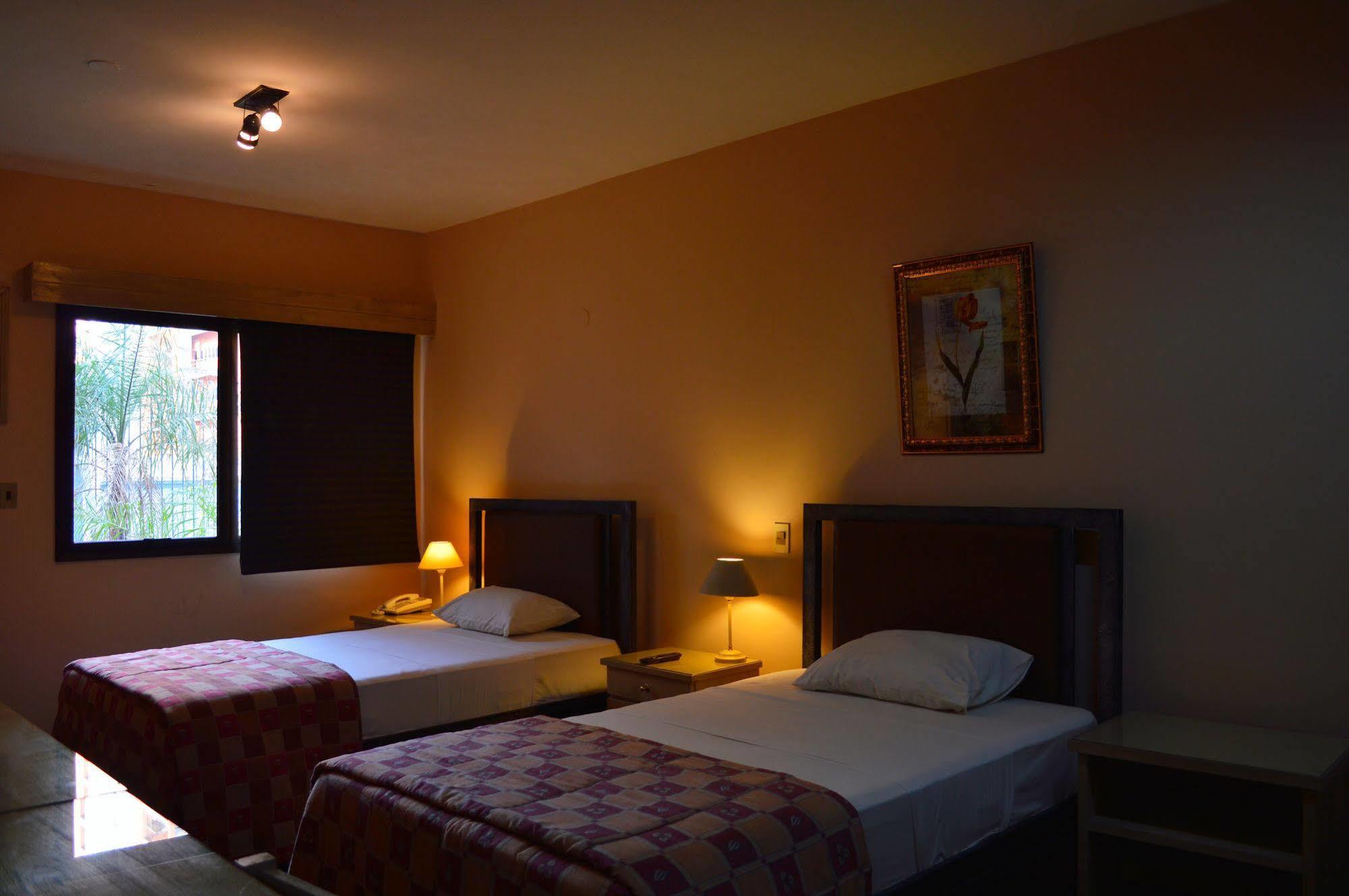 Aspen Hotel & Apart Asuncion Extérieur photo