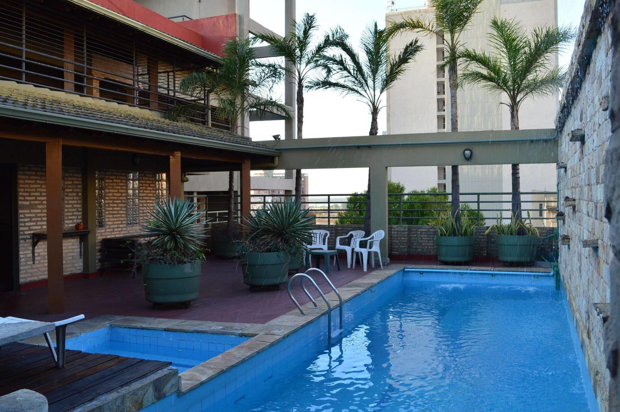 Aspen Hotel & Apart Asuncion Extérieur photo